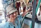 Die nächste Bäuerinnen-Generation scheint mit der 7-jährigen Eva-Maria Schiefer gesichert zu sein!