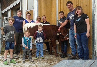 Der Kauf von Veilchen ist besiegelt! Der Abschied aus dem Pinzgau muss am Kendlhof in Gries noch festgehalten werden!
