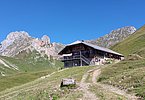 Der extrem steile Weg auf die Alp Grubenberg lohnt sich allemal!