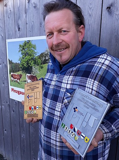 Mathias Vetsch freut sich über "10 Jahre gute Milch".