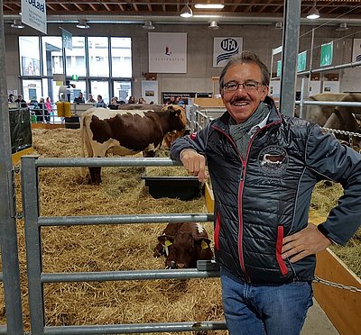 Hat eine große Freude mit seinen Pinzgauern - Unternehmer Alfred Lampert aus Vaduz!