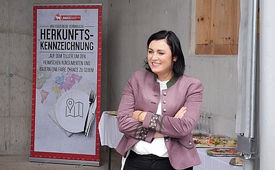 Ministerin Elisabeth Köstinger konnte sich anlässlich ihres Tirol-Besuchs von der Vehemenz der bäuerlichen Vertretung überzeugen!