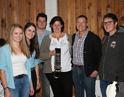 und wo eine Familie vieles zu schaffen vermag! Margit und Peter Landmann mit ihren Kindern Maria, Anna und Peter!