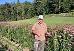 Mit Echinacea begann alles! Hans Marti startete 1988 mit dem Roten Sonnenhut in die Erzeugung von Heilkräutern, der hunderte Pflanzensorten folgen sollten!