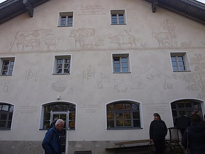 Künstlerisch dargestellt - die Philosophie von Herrmannsdorf!