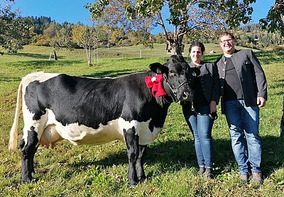 Zwei berufene Bauersleut' - Eva und Christoph Schösser, Großschiltern mit ihrer Amelie!