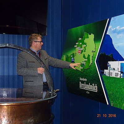 Tirol Milch-Obmann Stefan Lindner gab Einblicke in die Milchwirtschaft