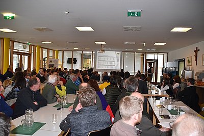 Mit viel Optimismus in die Zukunft - Fachausschussobmann Hannes Hofer weiß seine Pinzgauer-Züchterschaft zu motivieren!