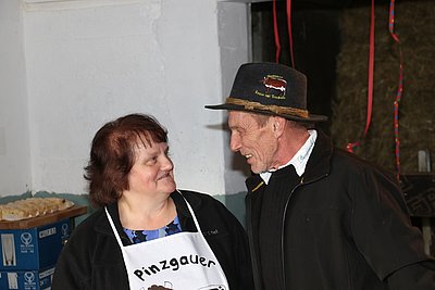 Richard Schmelzer nützt den Anlass des 35. Hochzeitstages um seiner Frau Irmgard für die gemeinsame Zeit zu danken