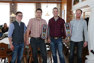Drei bewährte Funktionäre schieden nach langer und verlässlicher Vereinsarbeit aus - Michael Laubichler, Johann Höller und Michael Manzl!