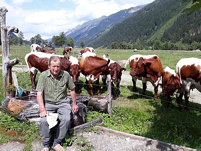 Oswald Dick verbrachte mit großer Leidenschaft den Sommer im Fuscher Käfertal und durfte auch den letzten Almsommer 2020 noch auskosten!