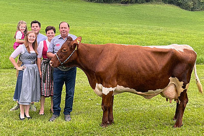 100.000l Kuh KELLI (V.GOBI) – die zweite Lebensleistungskuh am Riedlhof!