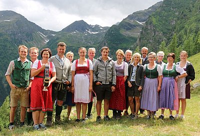 Gemeinsam Großes geleistet - Familie Hutegger mit ihrem Netzwerk!