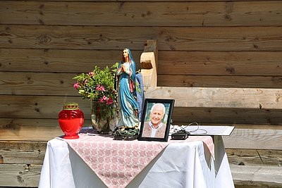 In Erinnerung an Altbauer Alois Blaikner, der im vergangenen Oktober verstorben ist