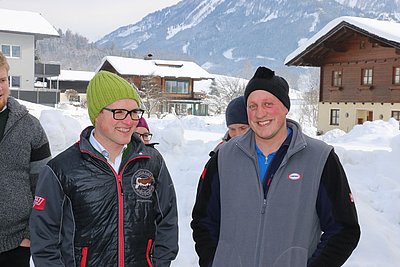 Die Freude ins Gesicht geschrieben! Robert Krimbacher heißt am Lehenhof willkommen!