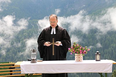 Begnadet in ihrem Tun - Pfarrer Gerhard Krömer