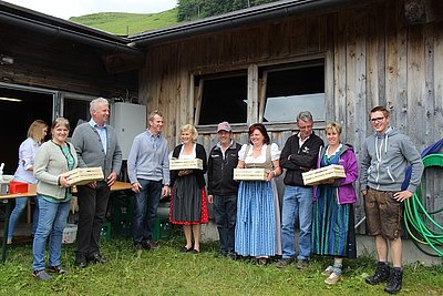 Ein Dank an die Almbauern, v.l. Brandtner, Hauser; Widmoser, Widmoos; Mühlbacher, Berger u. Grünbacher, Jagerst!