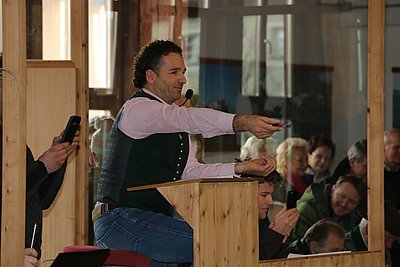 Sein letzter Auftritt bei einer Versteigerung in Maishofen! Hermann Hollaus galt als einer der besten Auktionatoren!